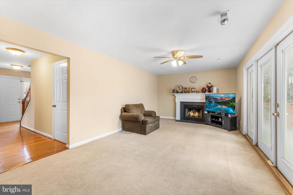 10140 FOREST HILL CIRCLE