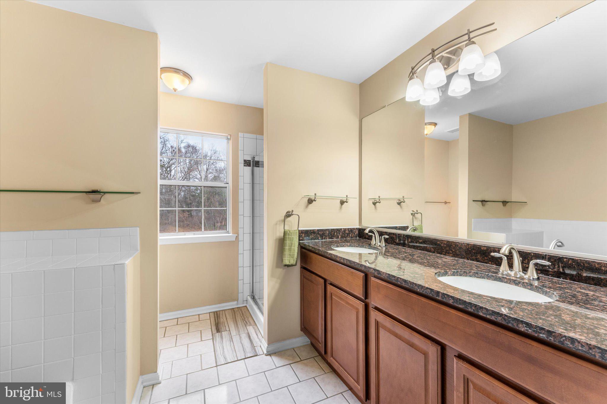 10140 FOREST HILL CIRCLE