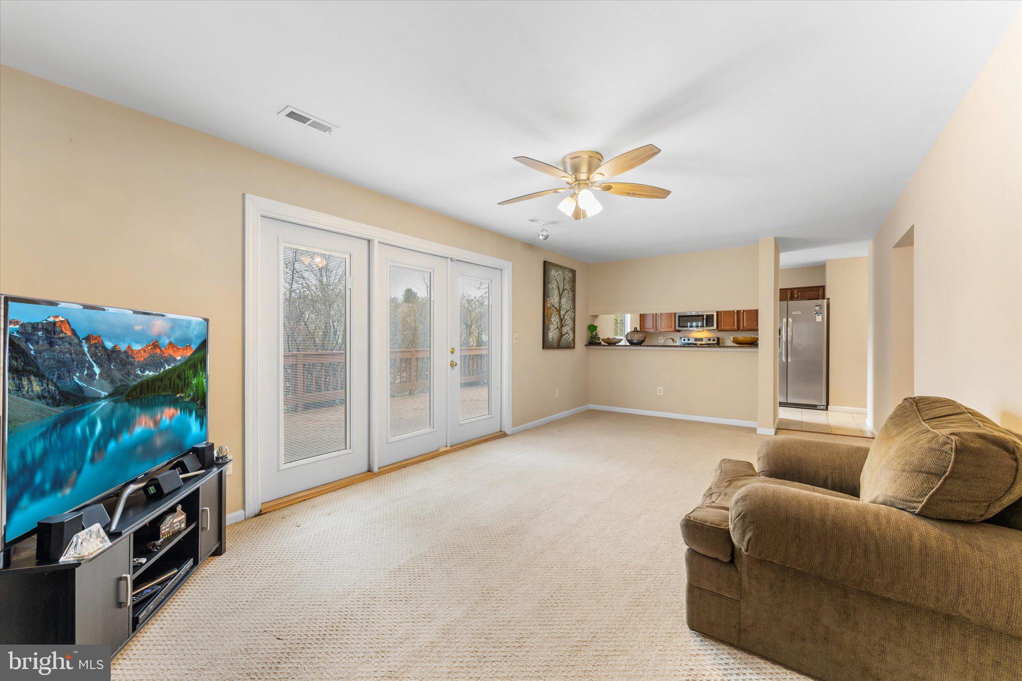 10140 FOREST HILL CIRCLE