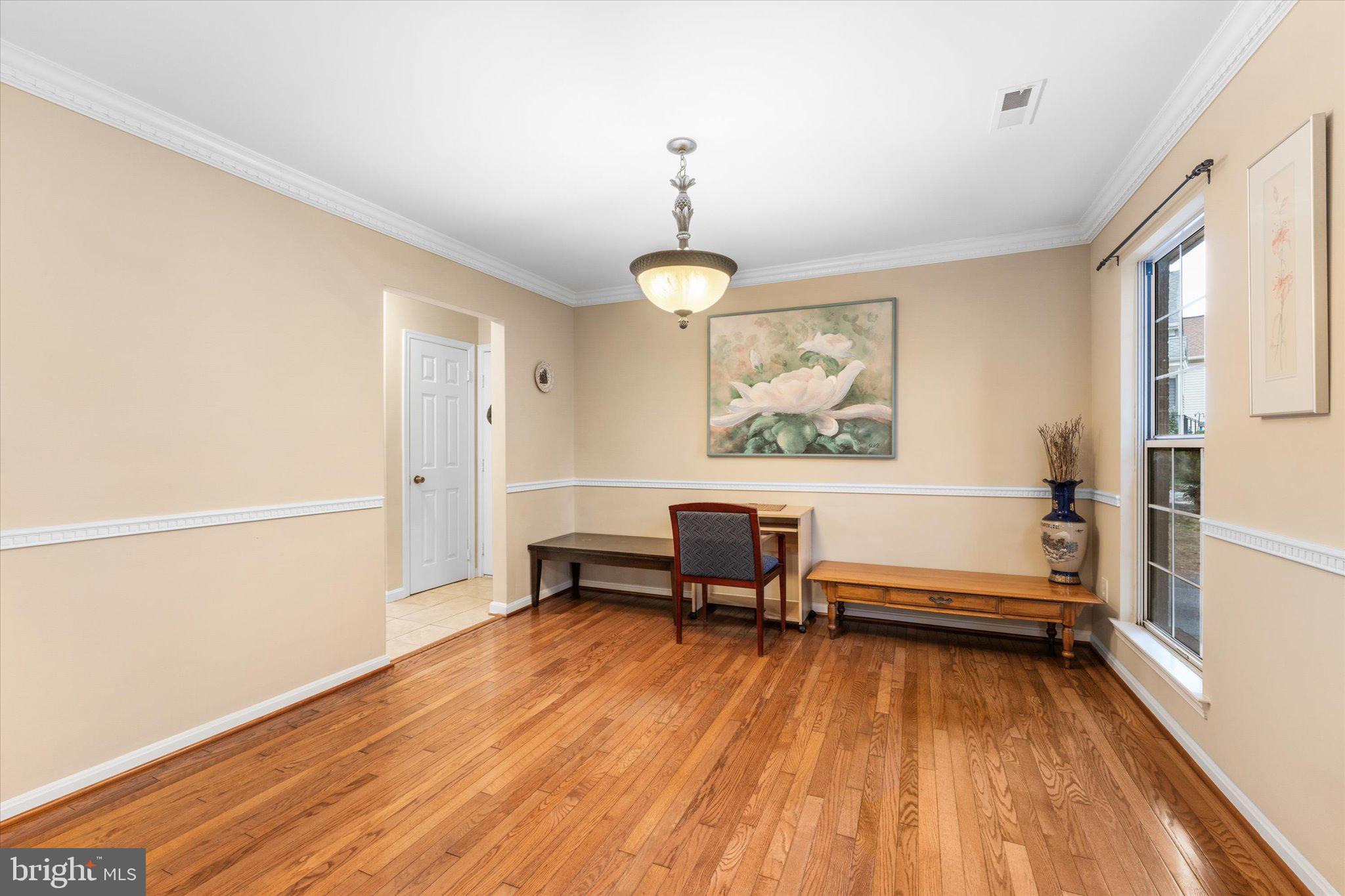 10140 FOREST HILL CIRCLE