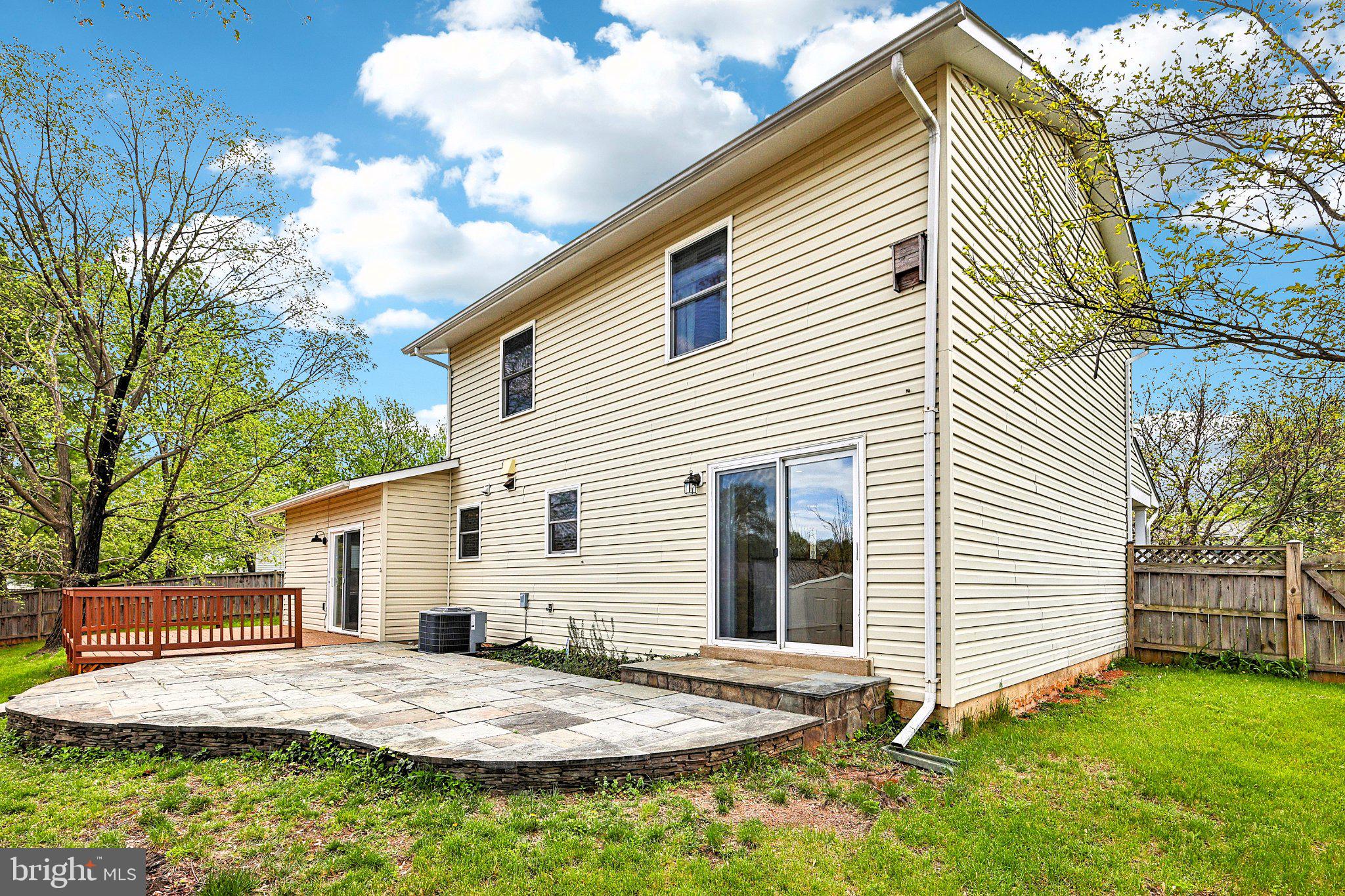 9255 GARNET COURT