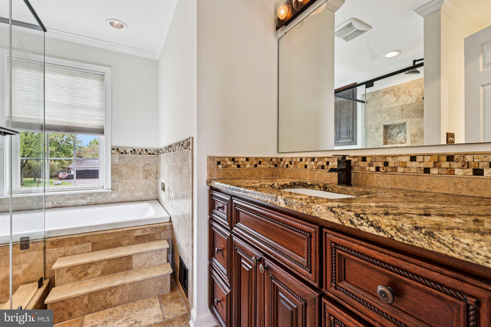 9255 GARNET COURT
