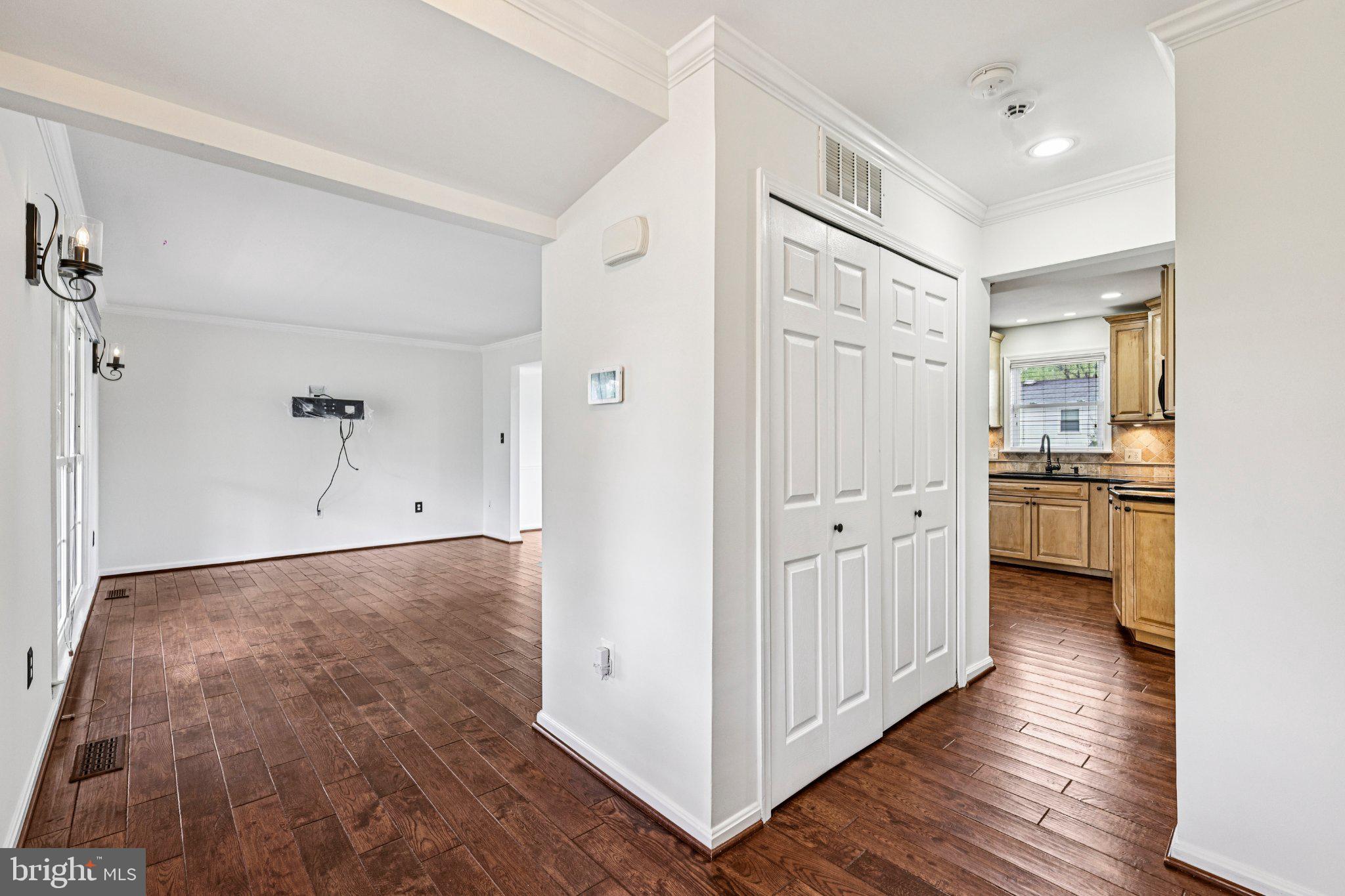 9255 GARNET COURT