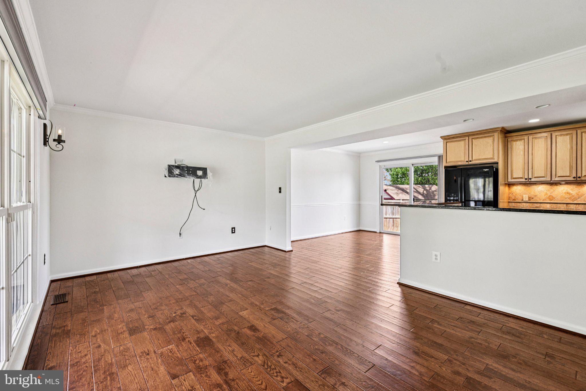 9255 GARNET COURT