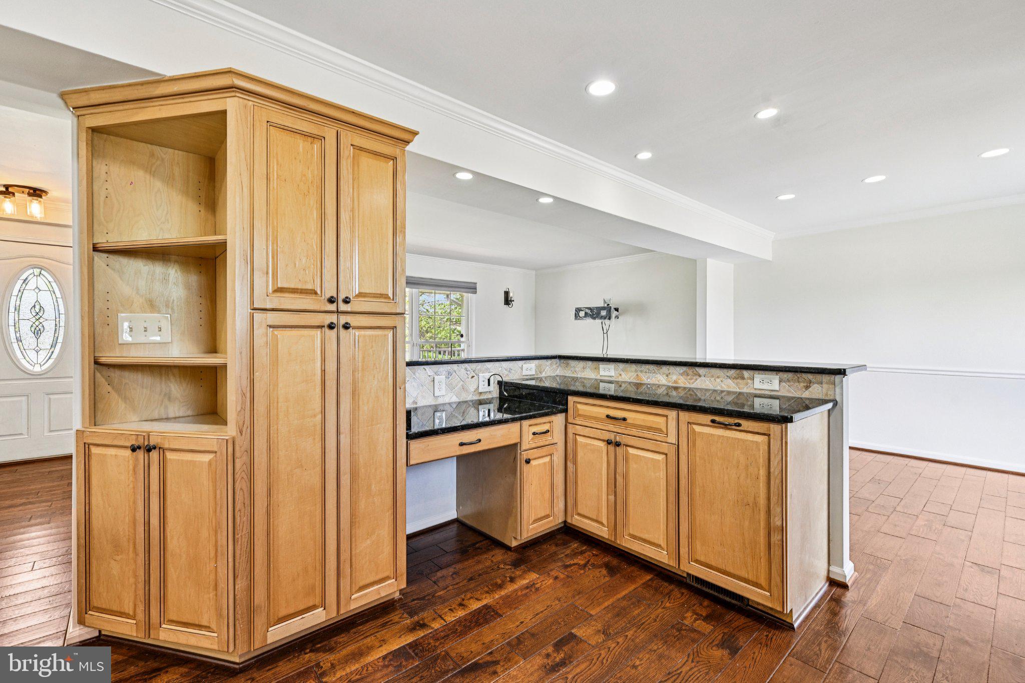 9255 GARNET COURT