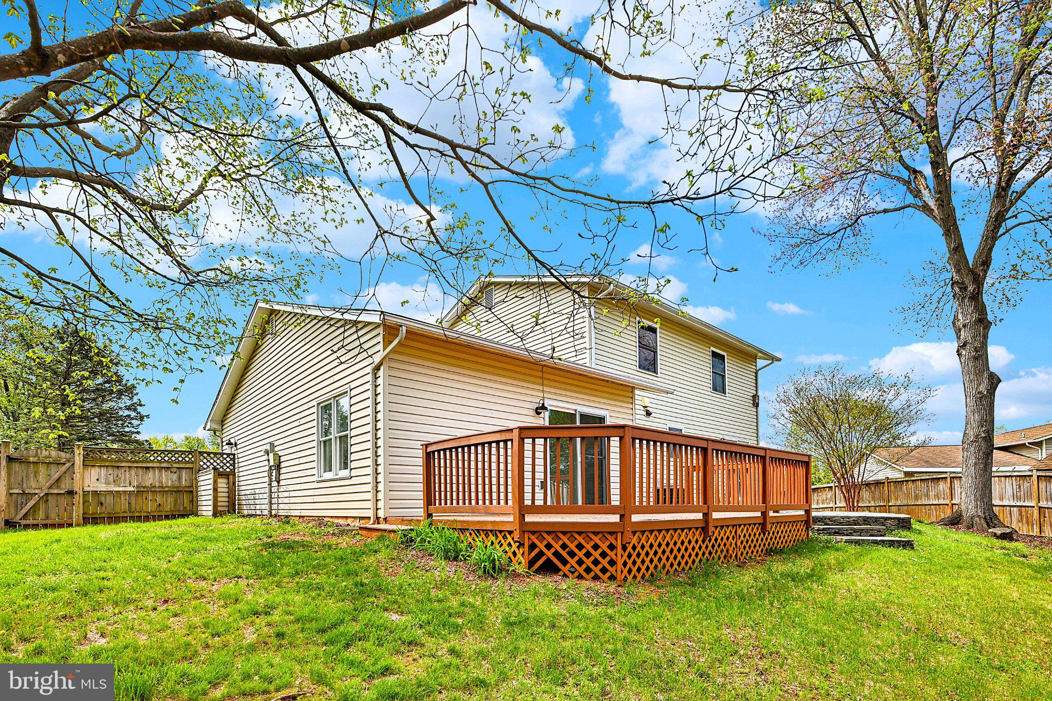 9255 GARNET COURT