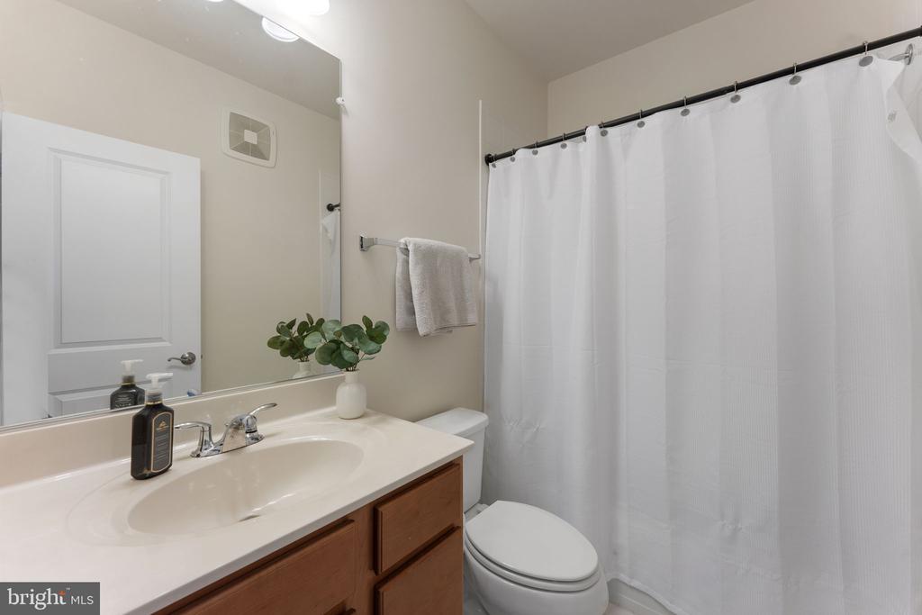10439 RATCLIFFE TRAIL