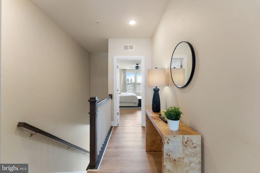 10439 RATCLIFFE TRAIL