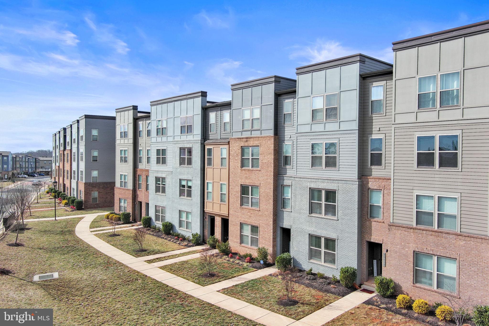 10439 RATCLIFFE TRAIL