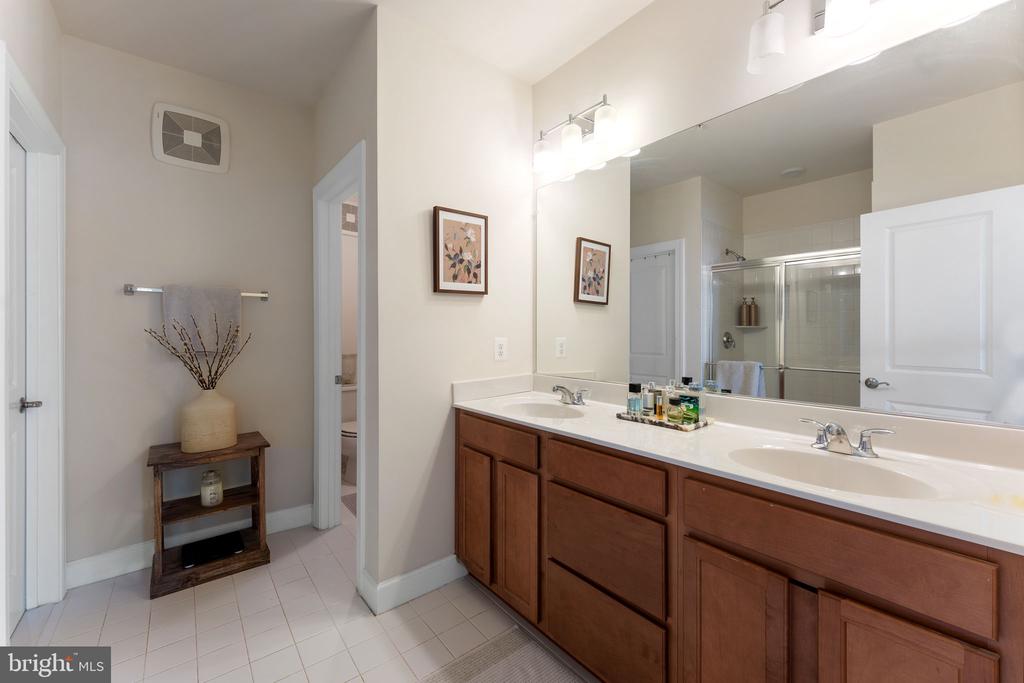 10439 RATCLIFFE TRAIL