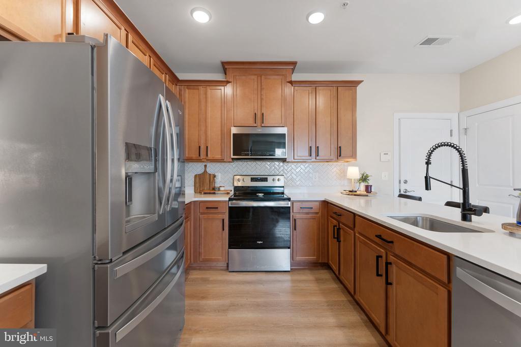 10439 RATCLIFFE TRAIL