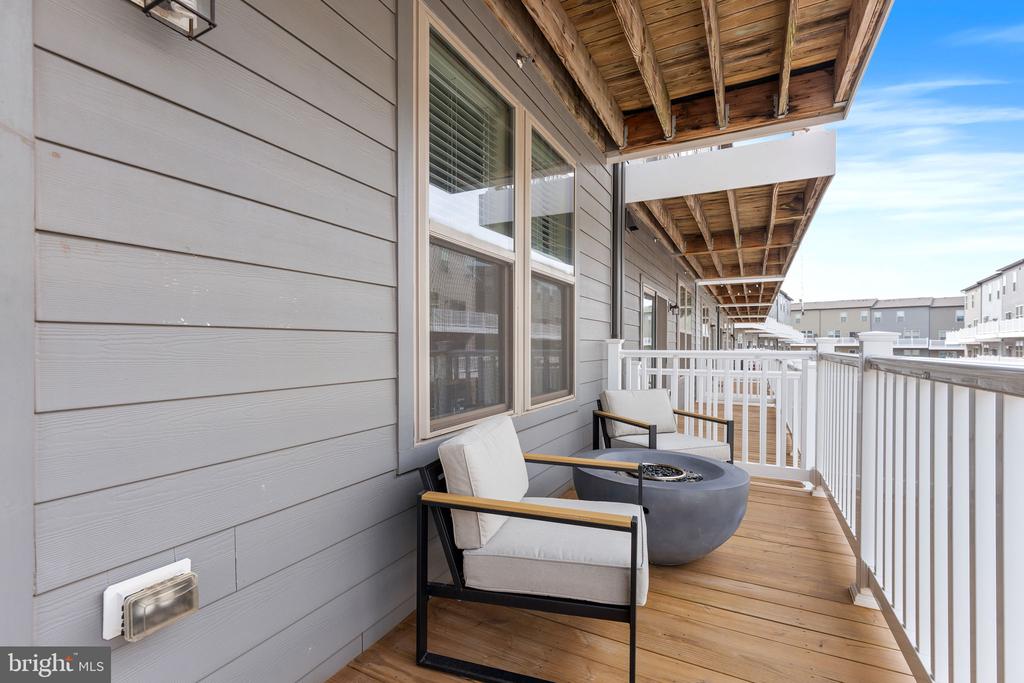 10439 RATCLIFFE TRAIL
