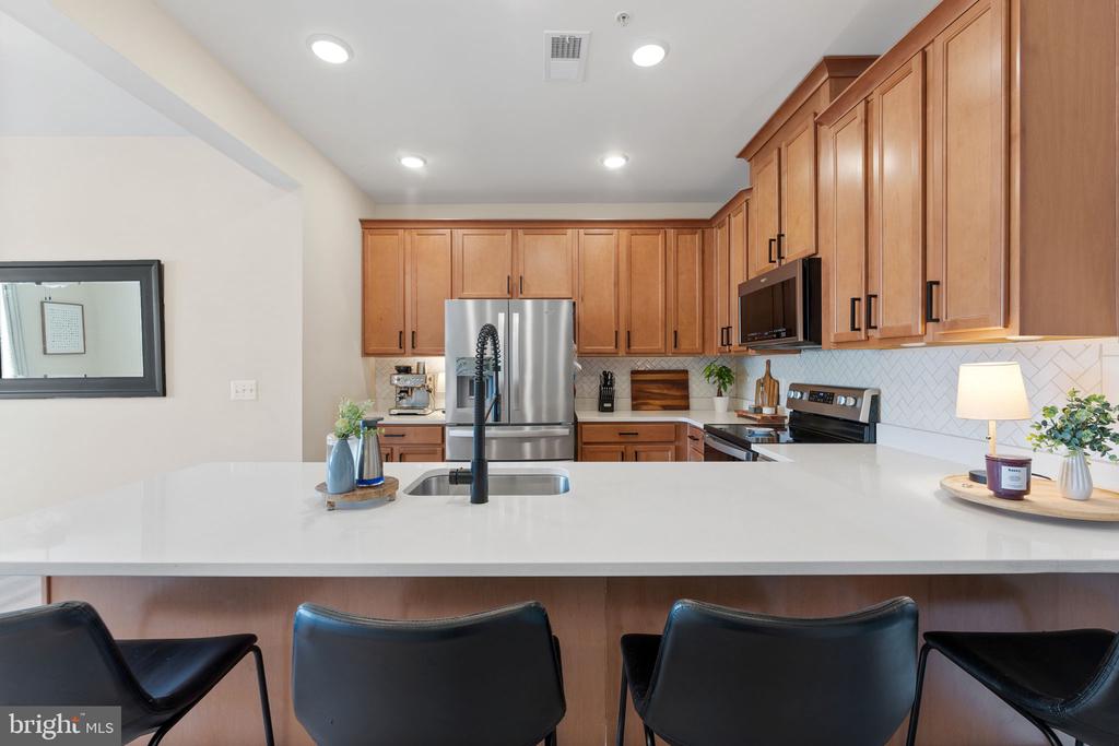 10439 RATCLIFFE TRAIL