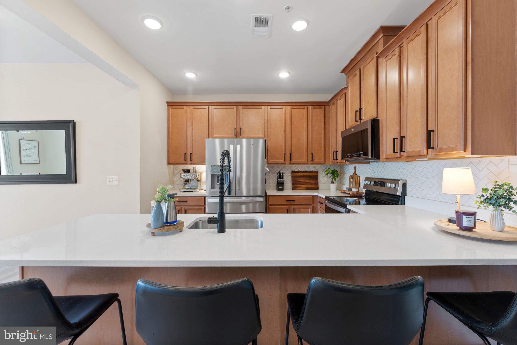 10439 RATCLIFFE TRAIL