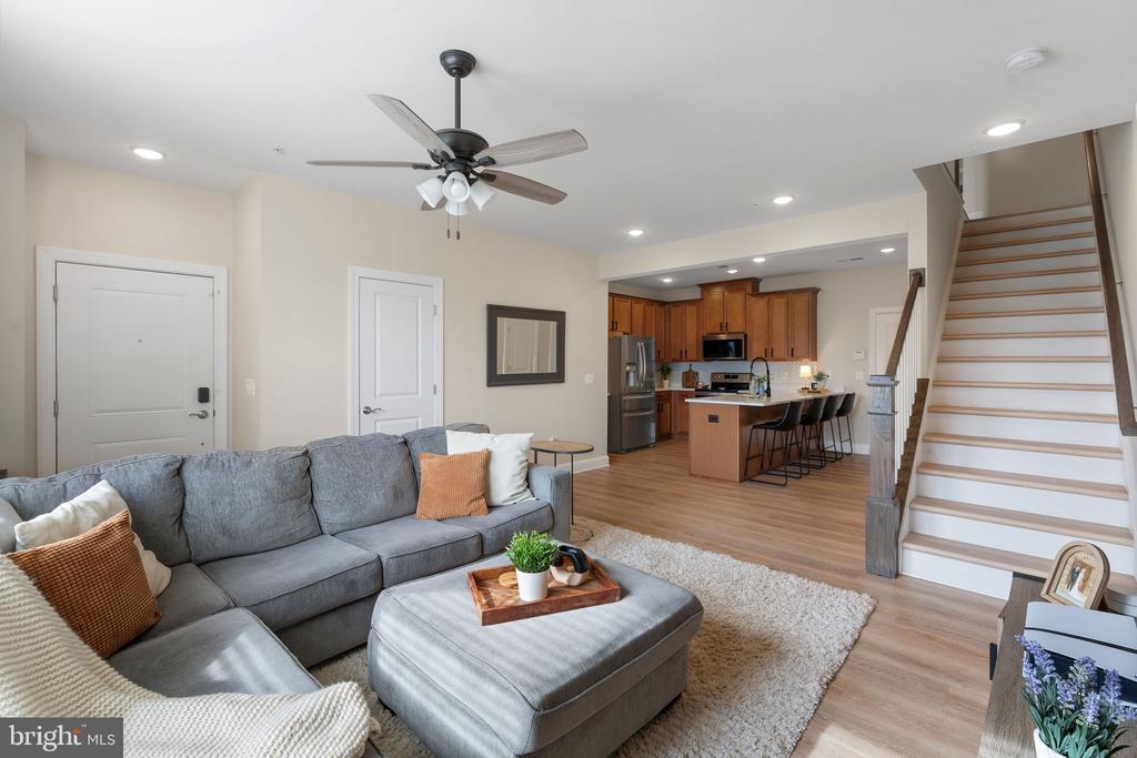 10439 RATCLIFFE TRAIL