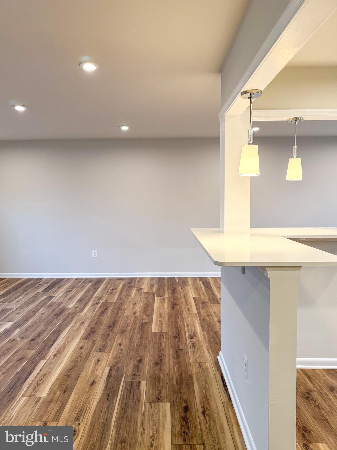 9212 LANDGREEN STREET