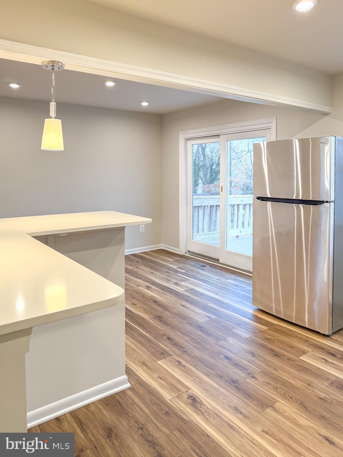 9212 LANDGREEN STREET