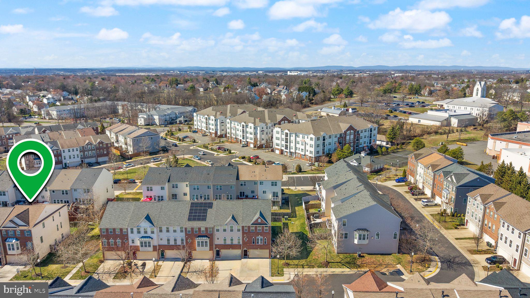 10226 FOUNTAIN CIRCLE