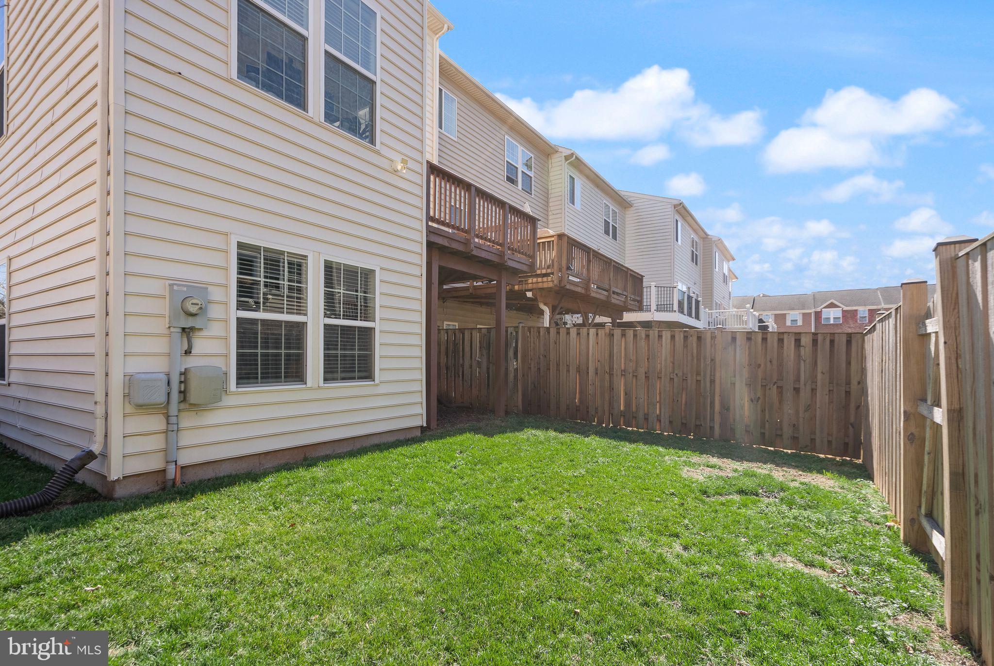 10226 FOUNTAIN CIRCLE