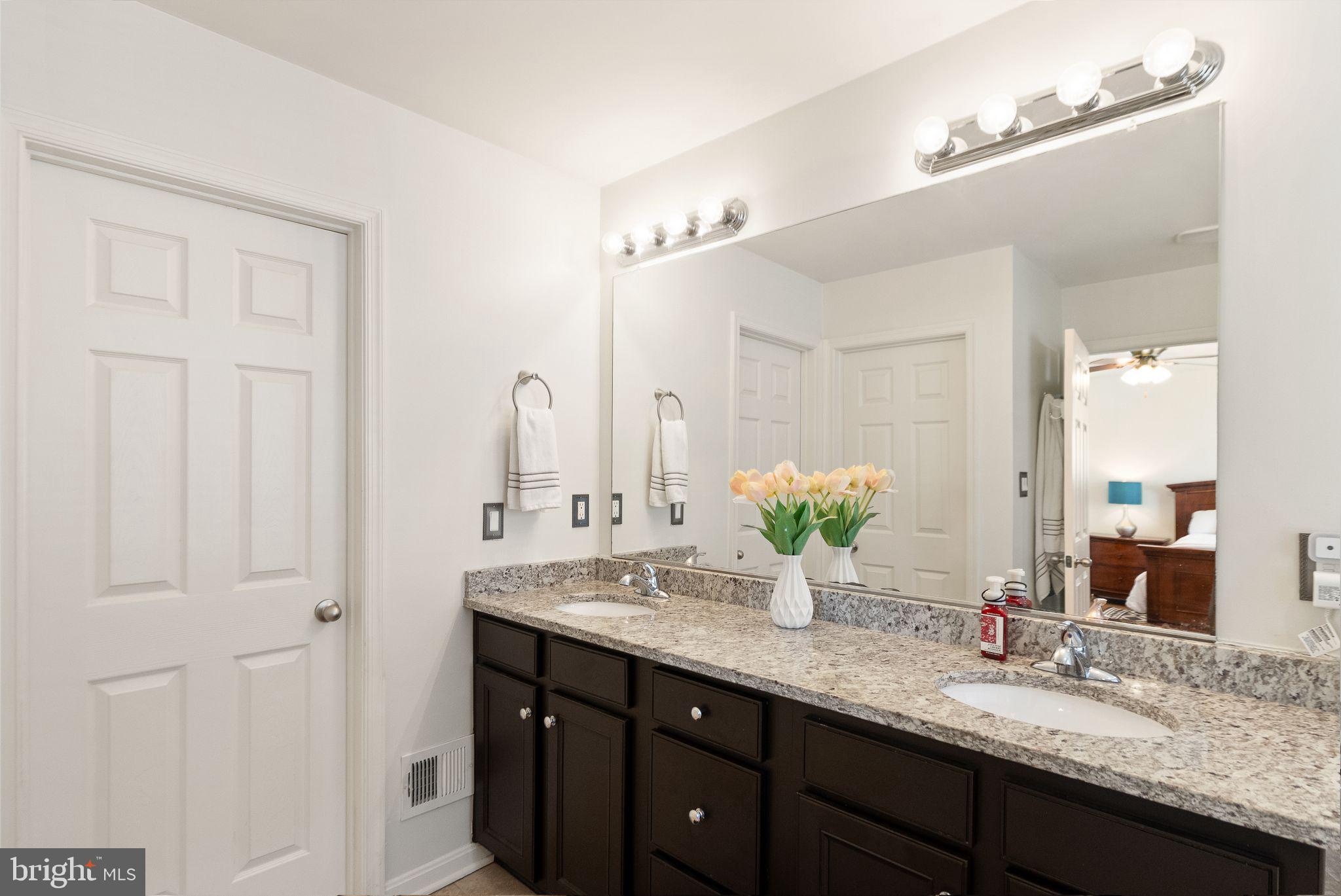 10226 FOUNTAIN CIRCLE