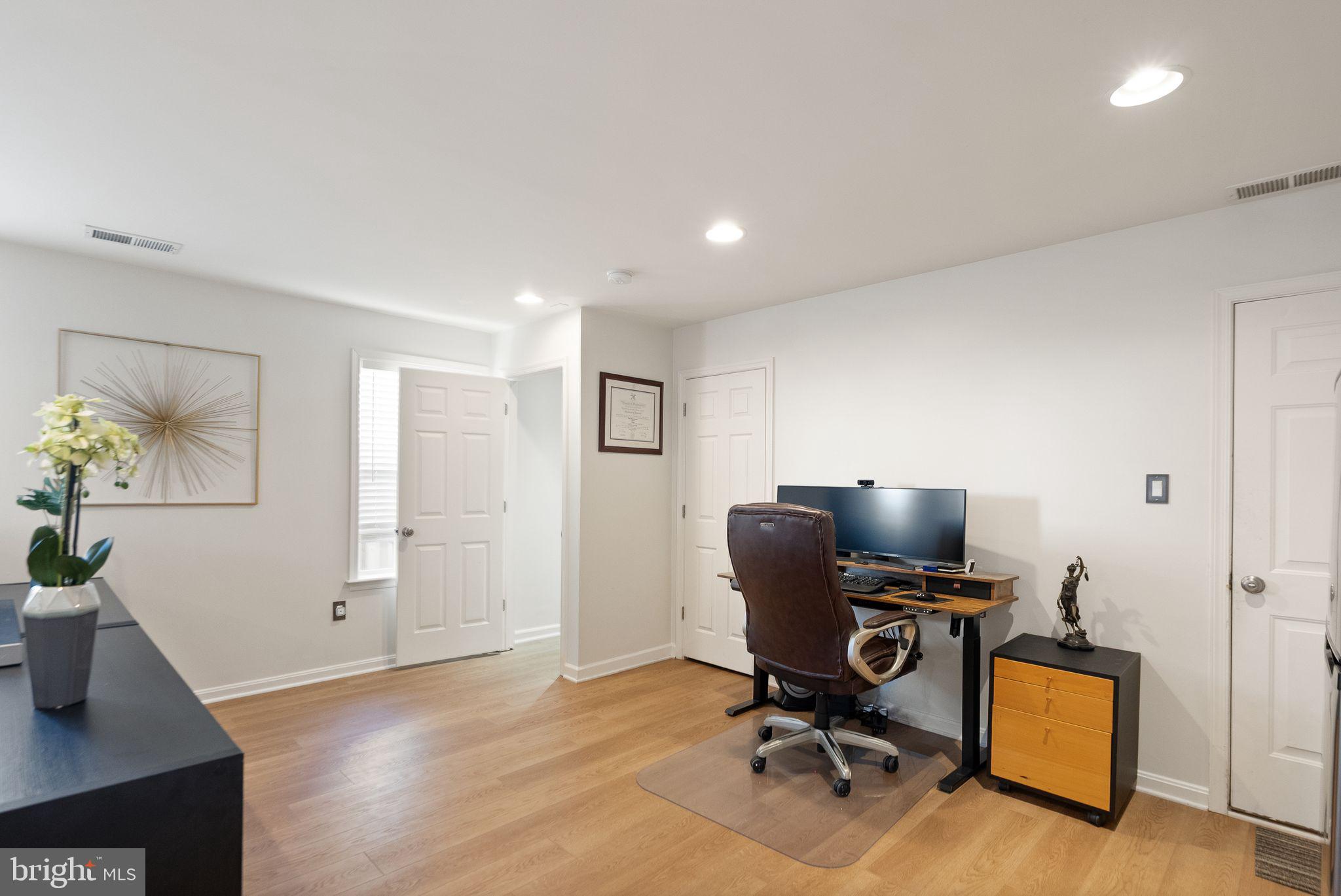 10226 FOUNTAIN CIRCLE