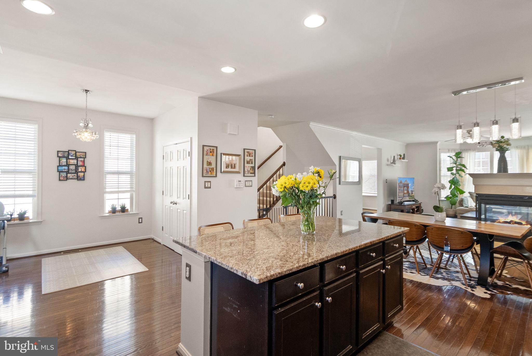 10226 FOUNTAIN CIRCLE