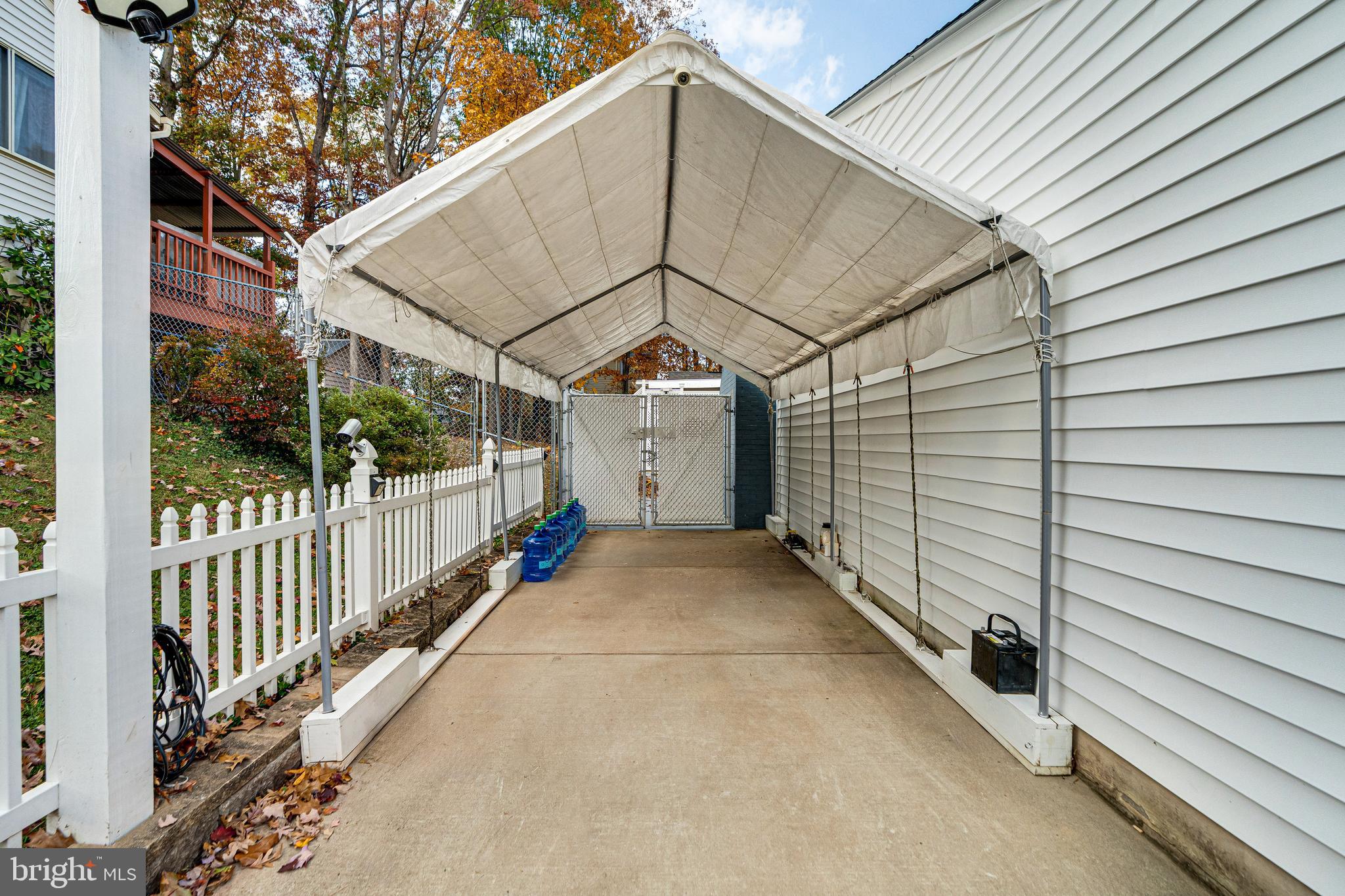 9212 TIMBERWOOD COURT