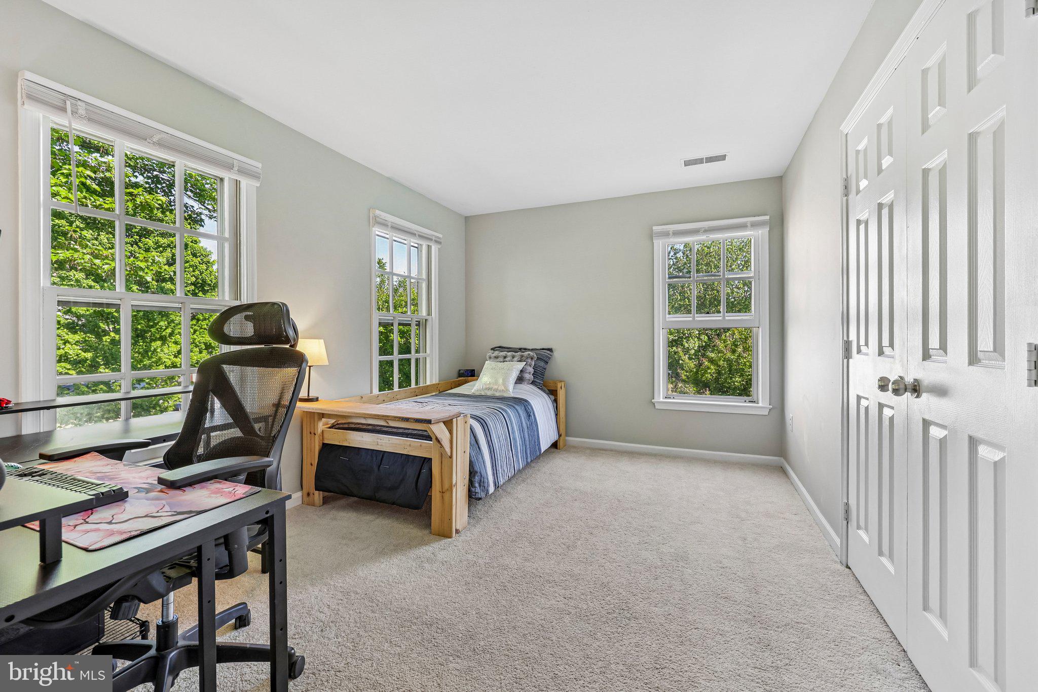 9368 DAHLIA COURT