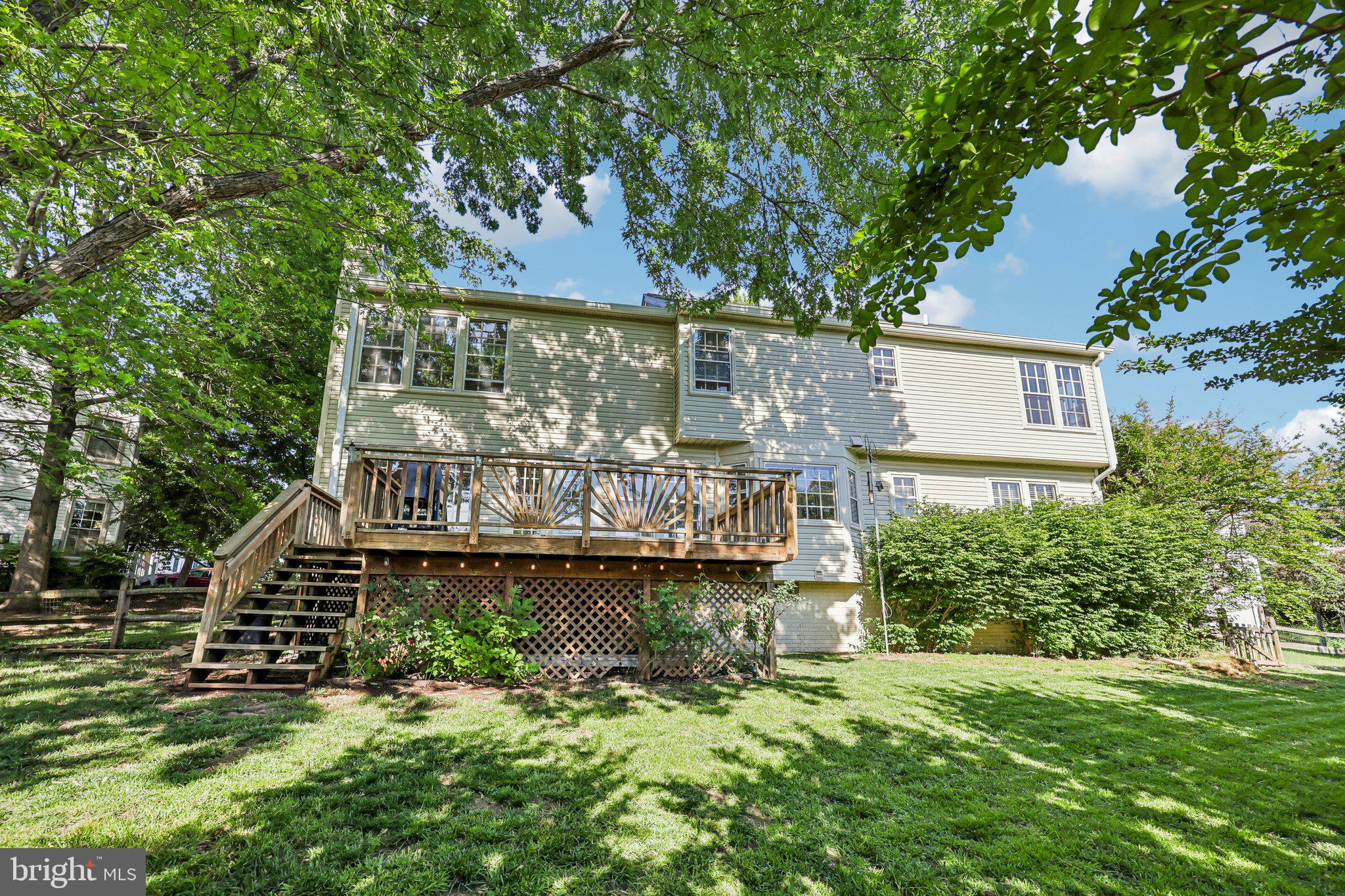 9368 DAHLIA COURT