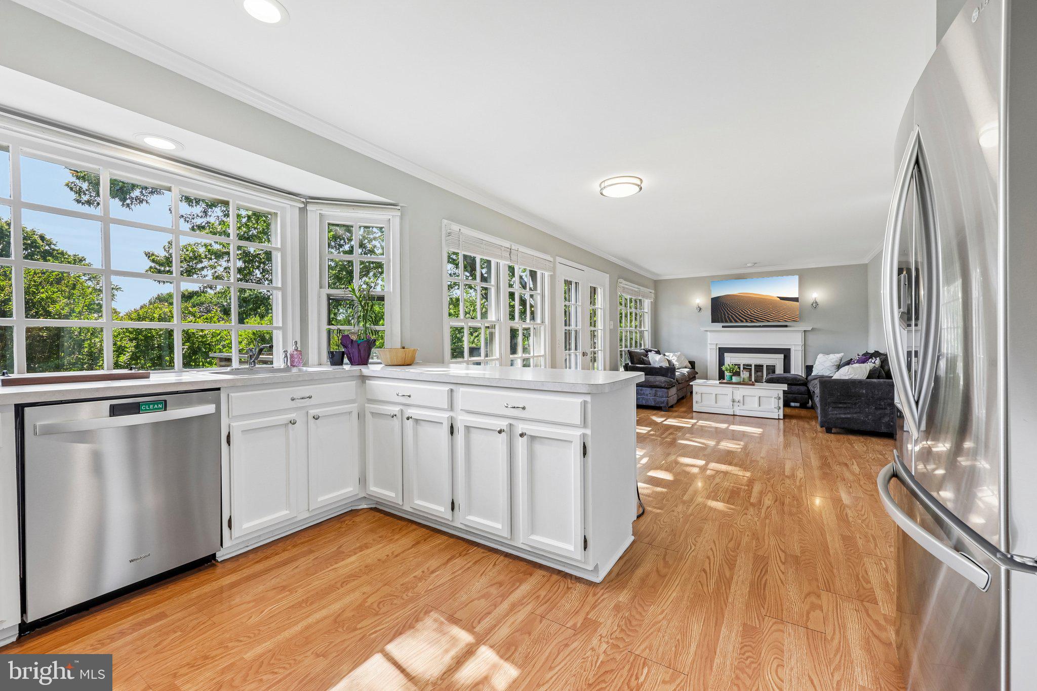 9368 DAHLIA COURT