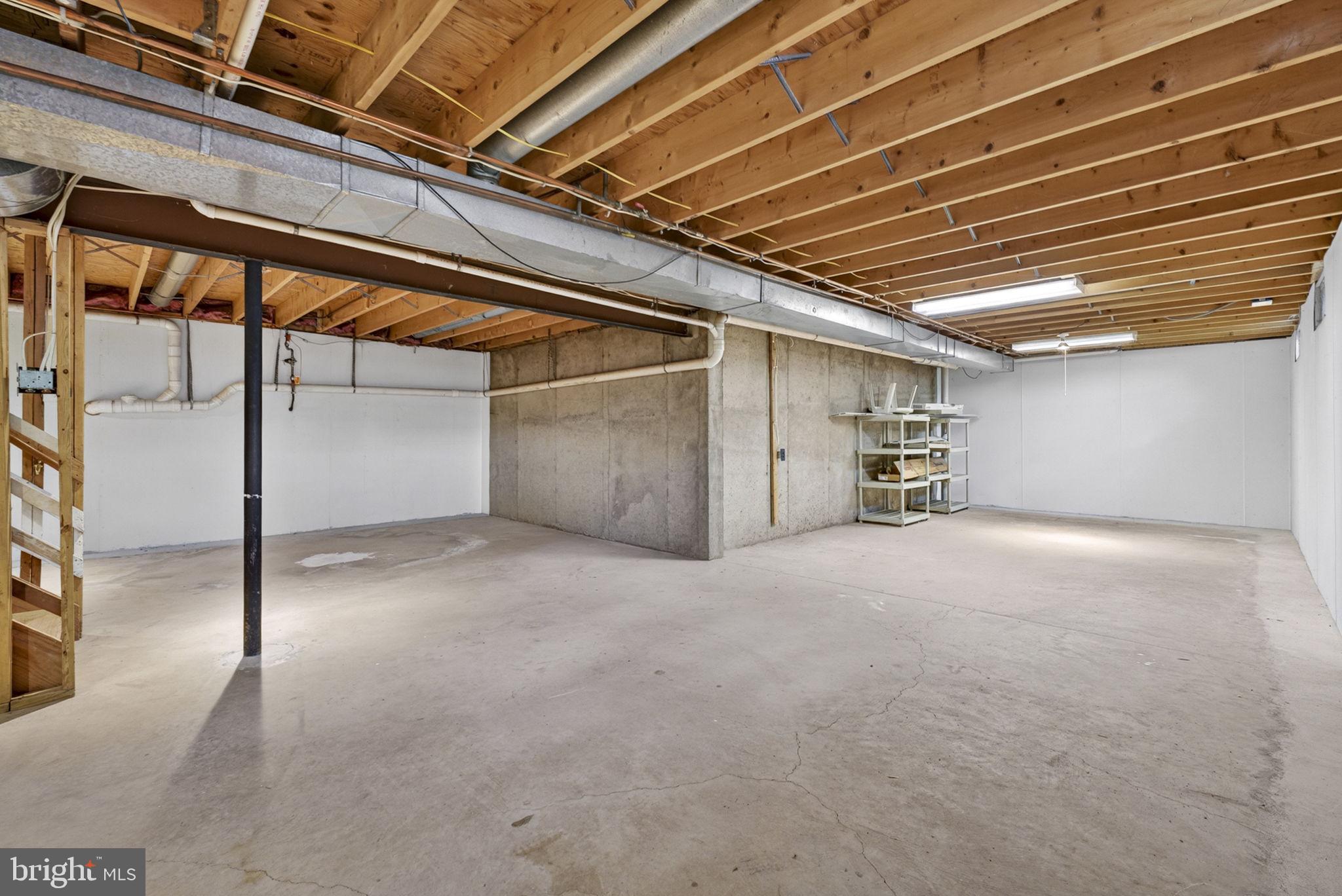 9516 OAKENSHAW DRIVE