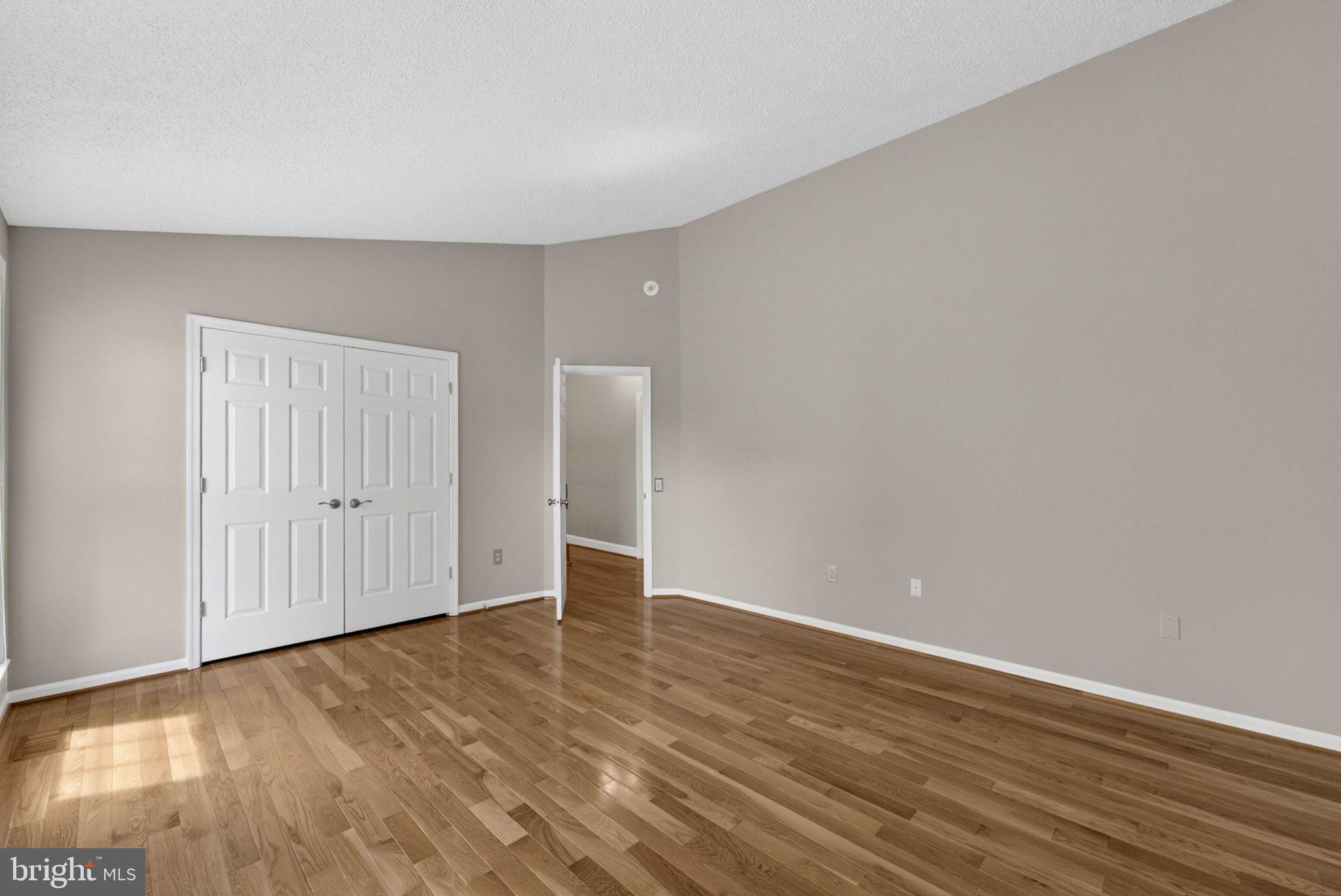 9516 OAKENSHAW DRIVE