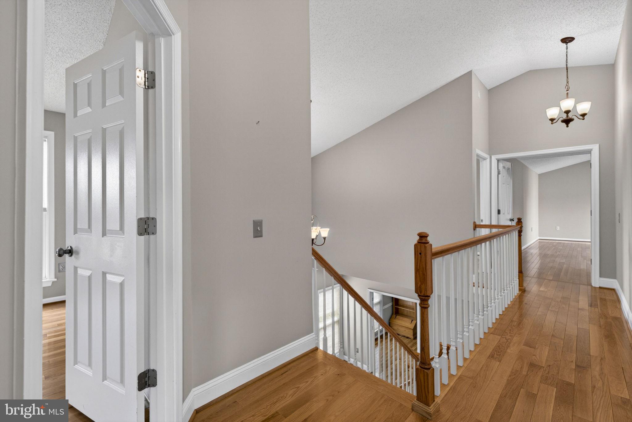 9516 OAKENSHAW DRIVE