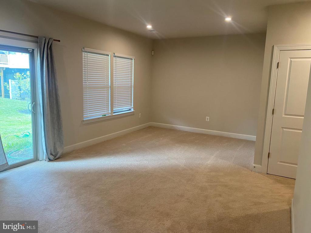 10587 RATCLIFFE TRL