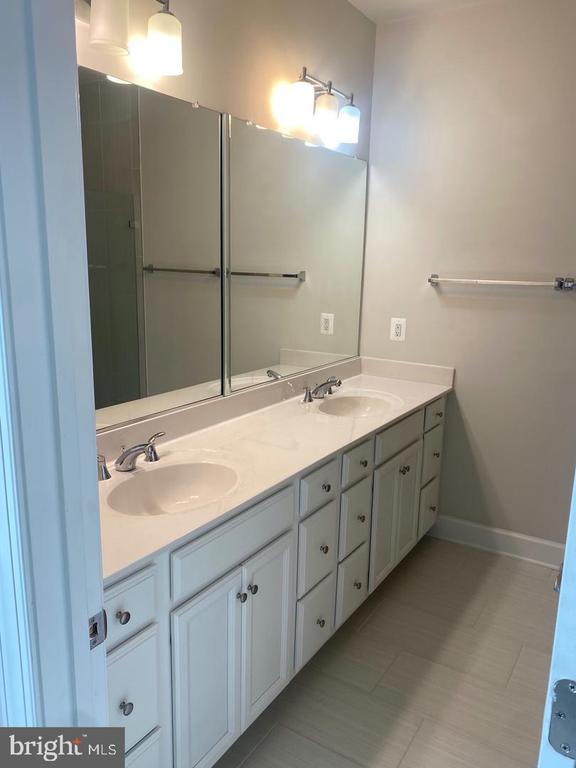 10587 RATCLIFFE TRL