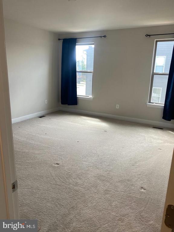 10587 RATCLIFFE TRL