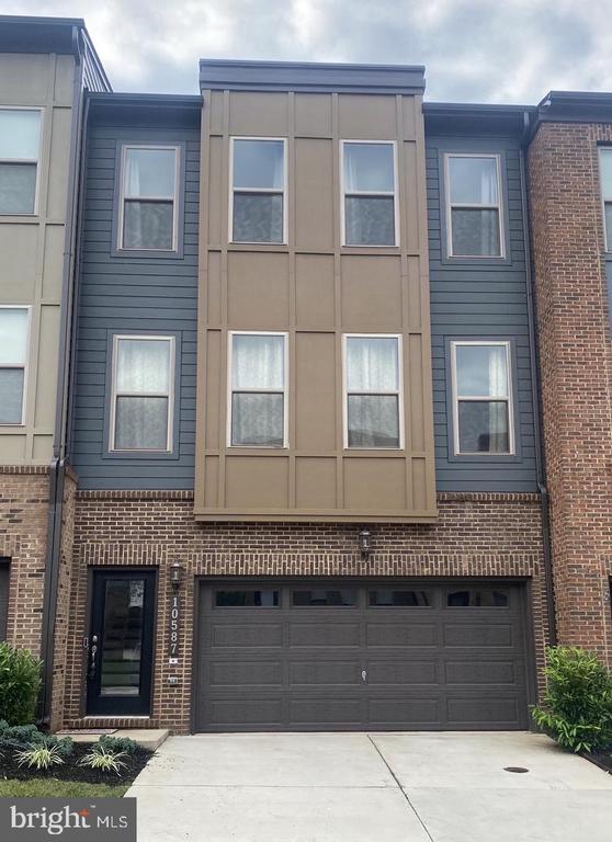 10587 RATCLIFFE TRL