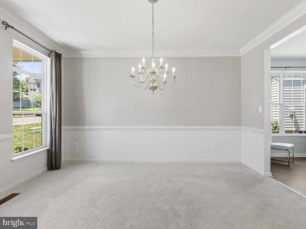 9477 BANKHEAD DRIVE