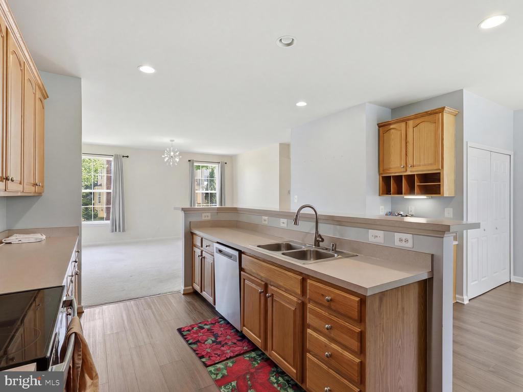 9477 BANKHEAD DRIVE