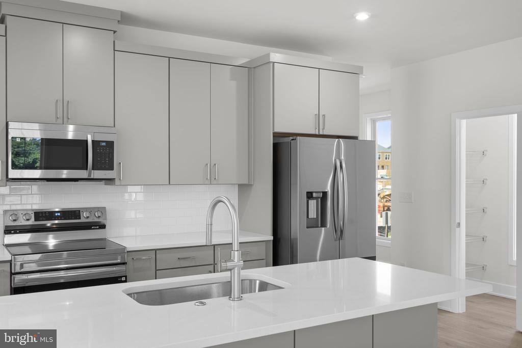 2 DOGWOOD DRIVE Unit: SHEA 24-R2