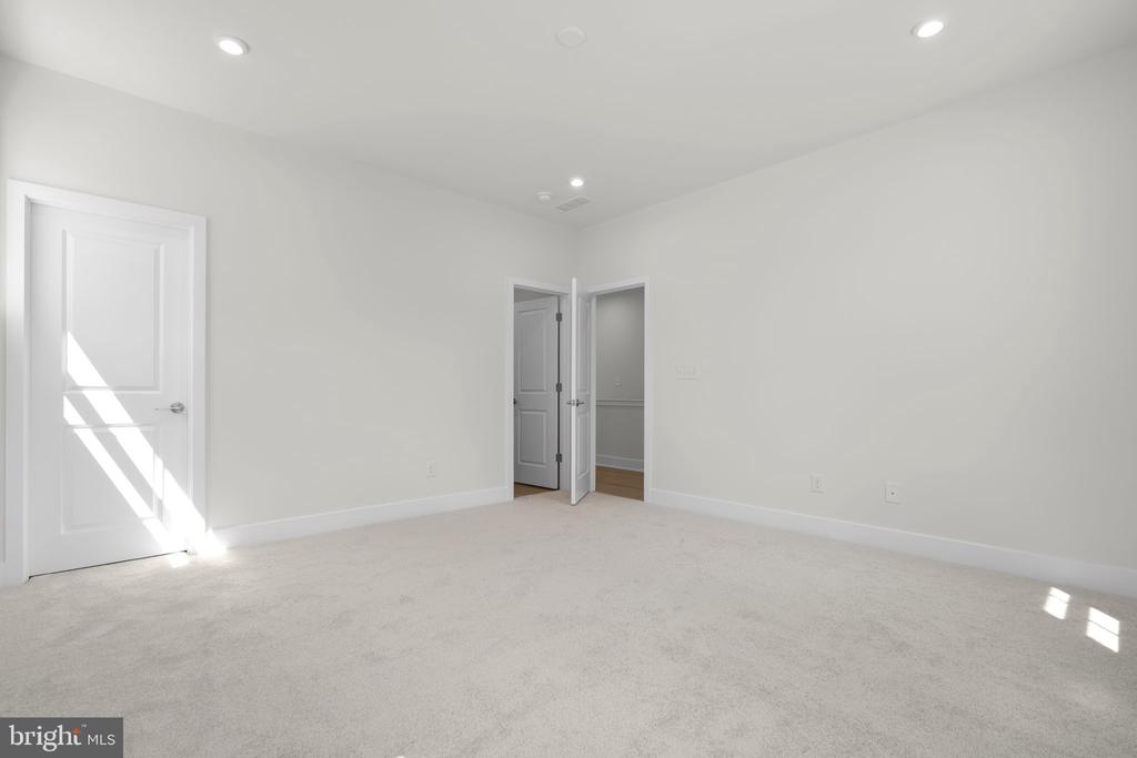 2 DOGWOOD DRIVE Unit: SHEA 24-R2