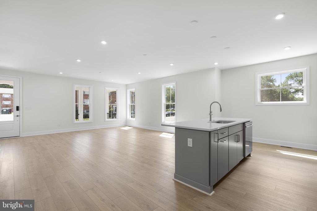 2 DOGWOOD DRIVE Unit: SHEA 24-R2
