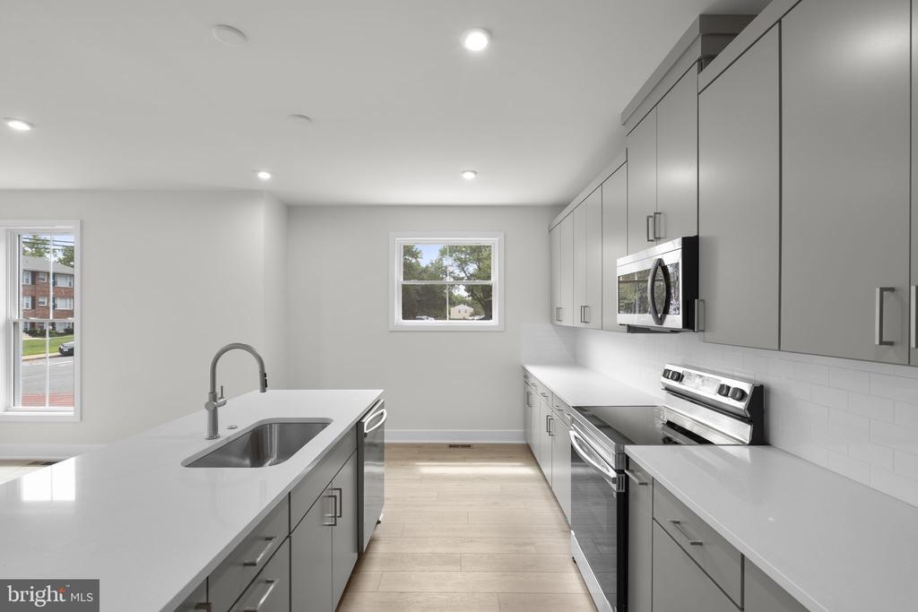 2 DOGWOOD DRIVE Unit: SHEA 24-R2