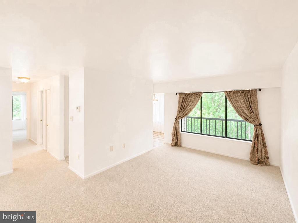 9553 BATTERY HEIGHTS BOULEVARD Unit: 202
