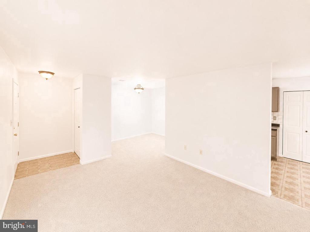 9553 BATTERY HEIGHTS BOULEVARD Unit: 202