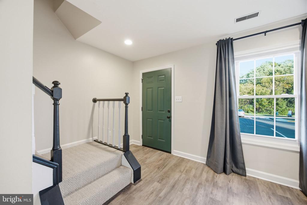 8650 POINT OF WOODS DRIVE