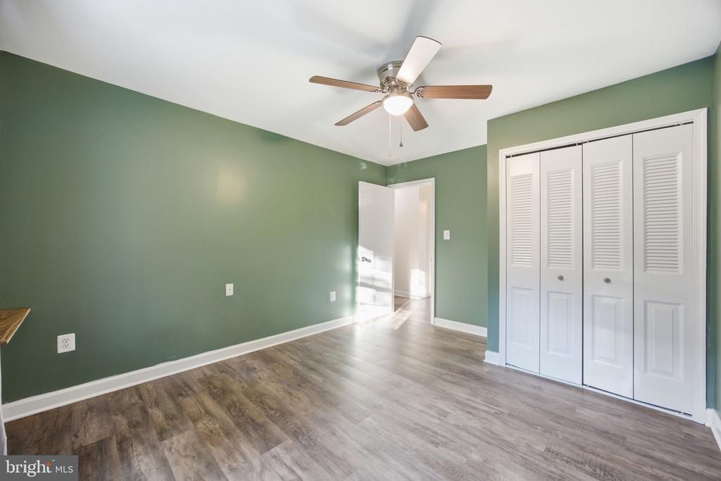 8650 POINT OF WOODS DRIVE