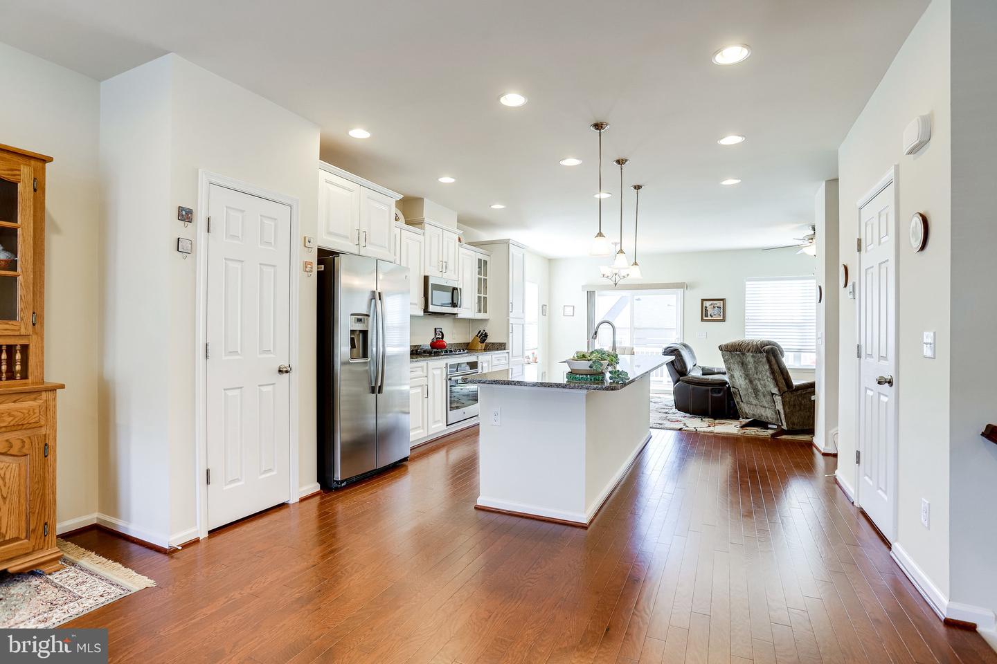 9077 ALEXANDER WAY