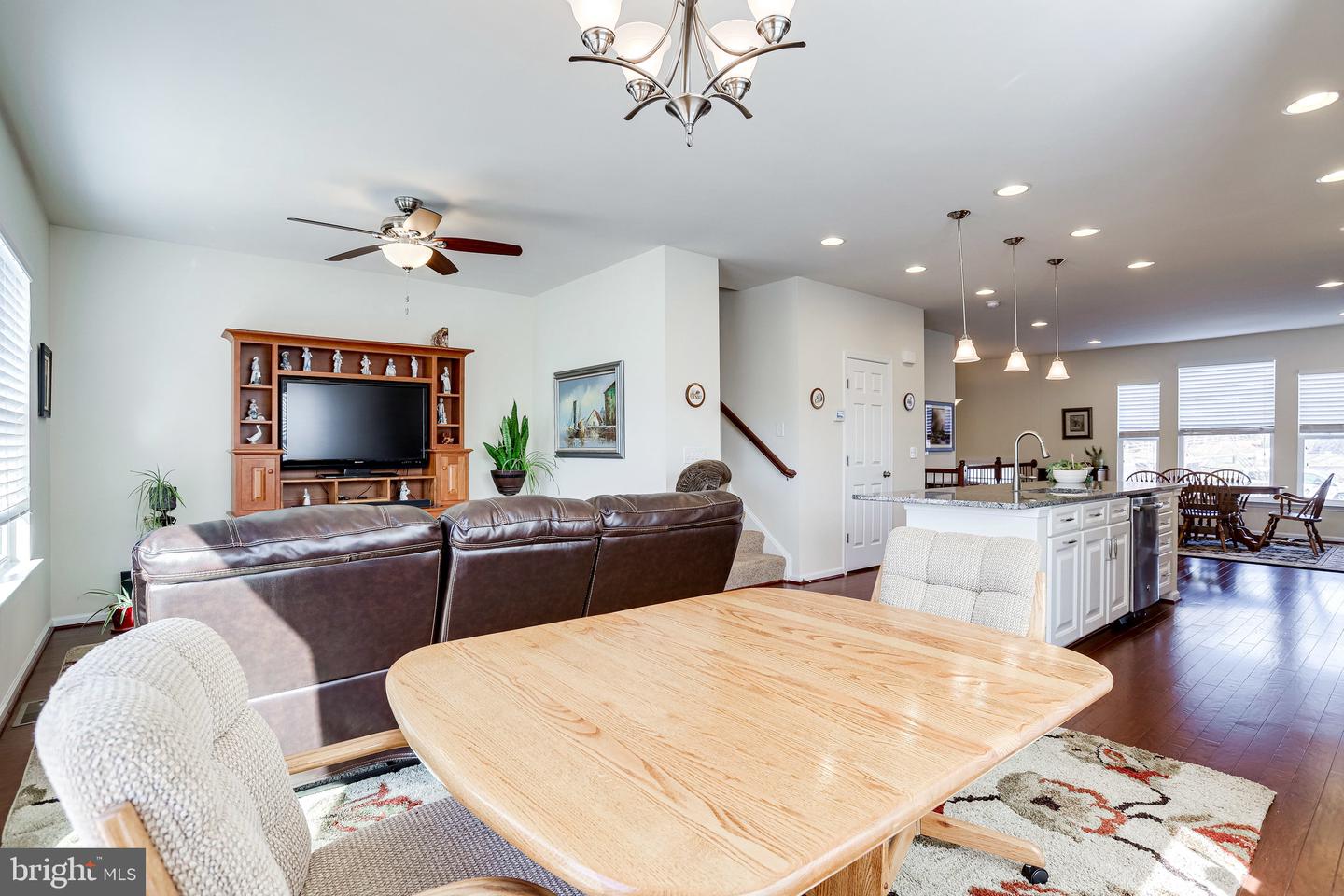 9077 ALEXANDER WAY