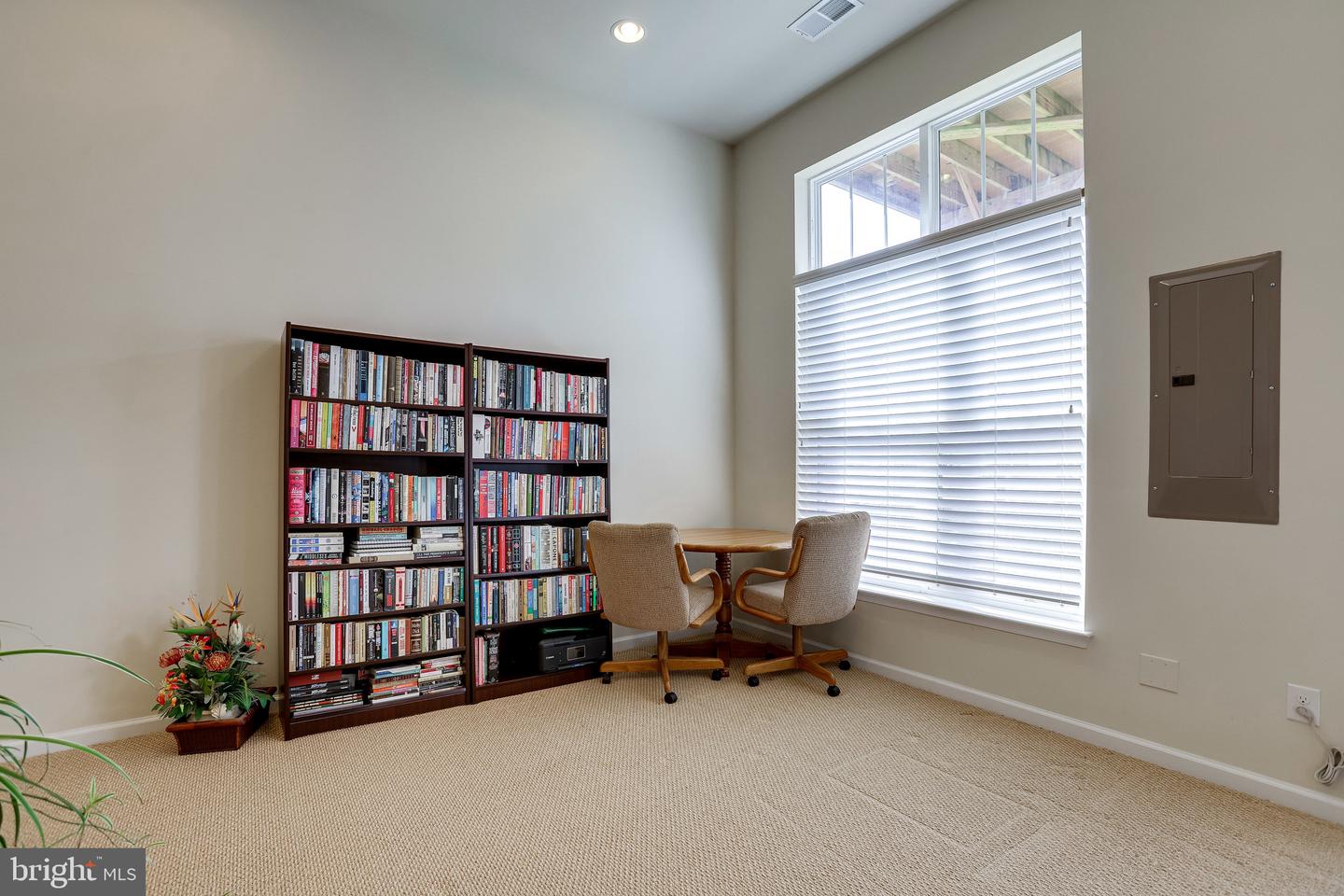 9077 ALEXANDER WAY